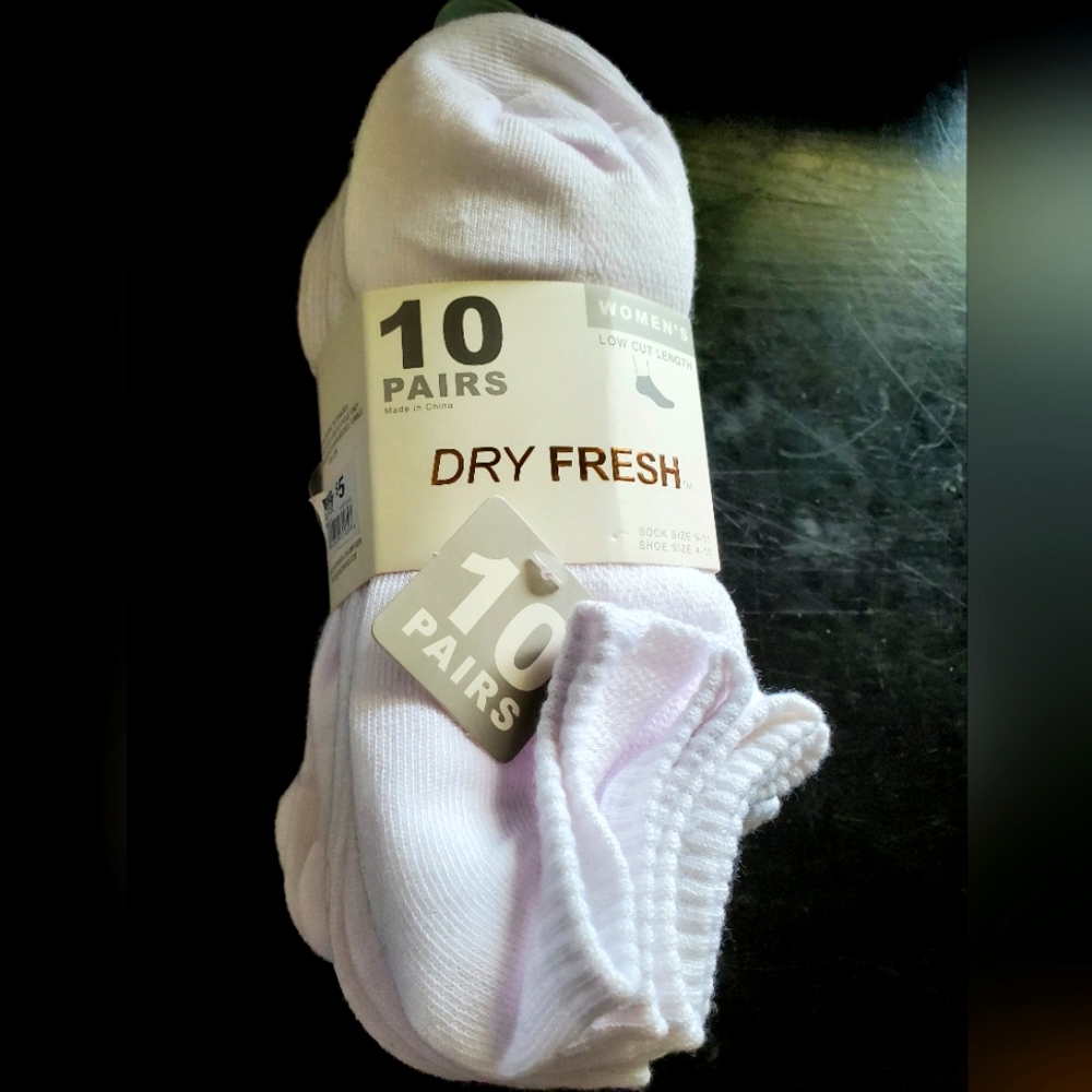 Dry Fresh 10 pairs Womans low cut length breathable mesh, moisture wicking.